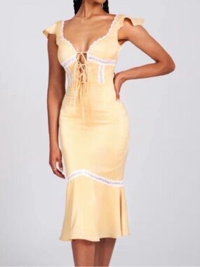 Women’s Midi Dress with Lace Trim in Soft Yellow